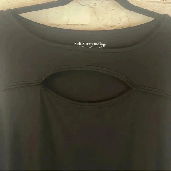 Soft Surroundings Women's Large Black Sleeveless Keyhole Tunic Top Shirt Modal L - Picture 3 of 6